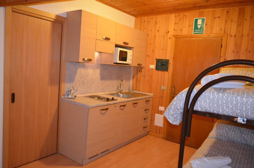 Campodolcino Camping Phòng bức ảnh